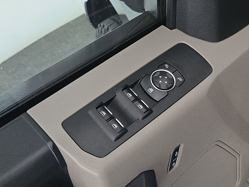 Used 2019 Ford F250 XL w/ STX Appearance Package AWD/4WD image 26