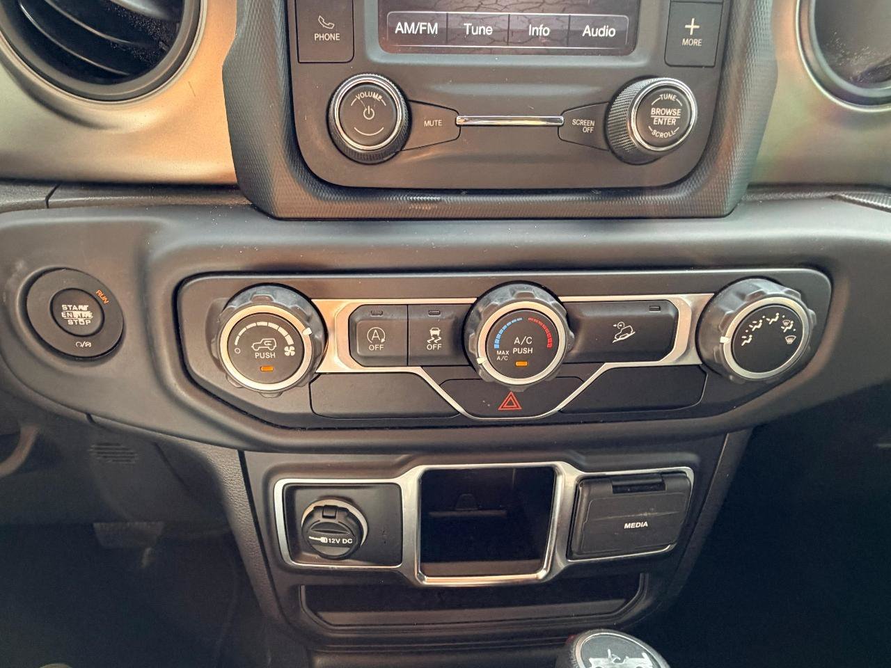 Used 2019 Jeep Wrangler Unlimited Sport AWD/4WD image 23