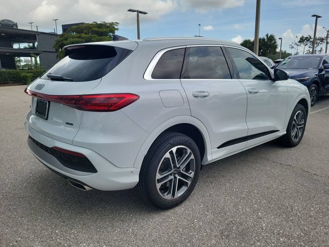 Certified 2025 Audi Q5 Premium Plus w/ Premium Plus AWD/4WD image 7