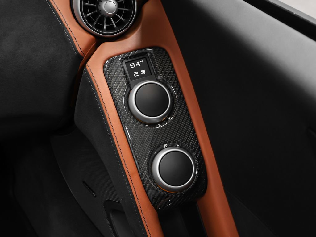 Used 2013 McLaren MP4-12C Spider RWD image 23