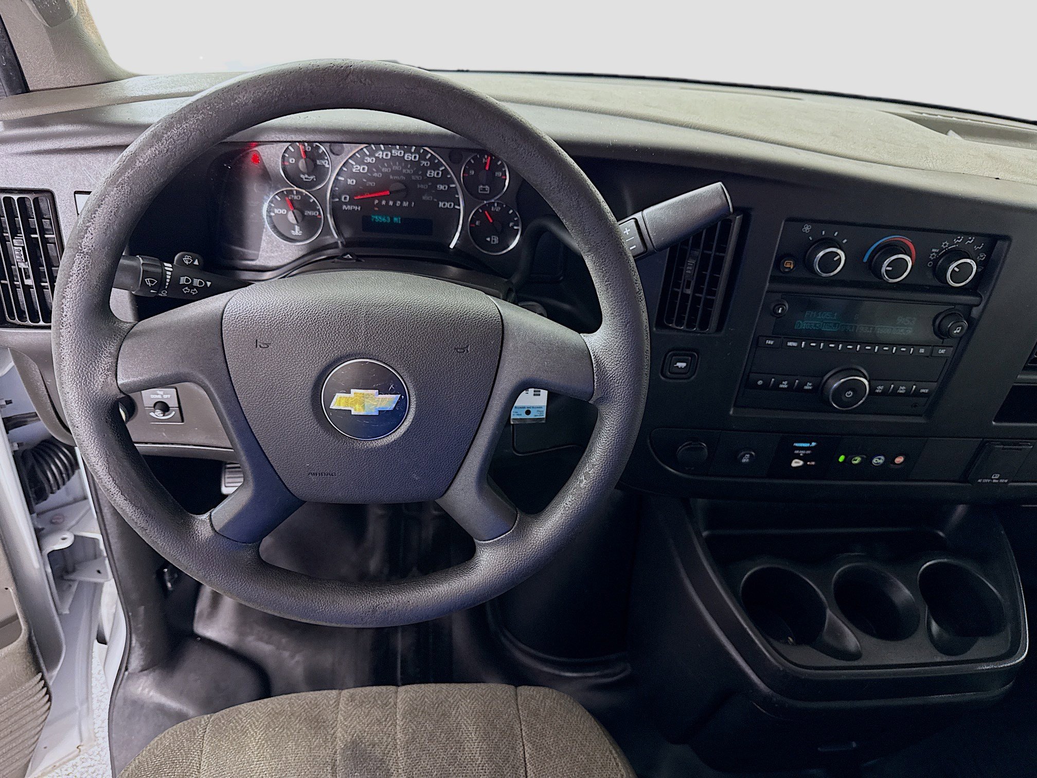 Used 2021 Chevrolet Express 2500 RWD image 15