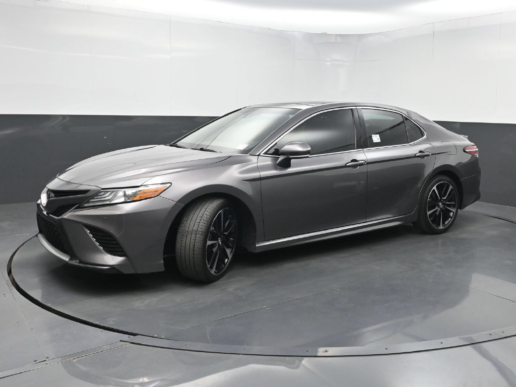 Used 2018 Toyota Camry XSE FWD image 18