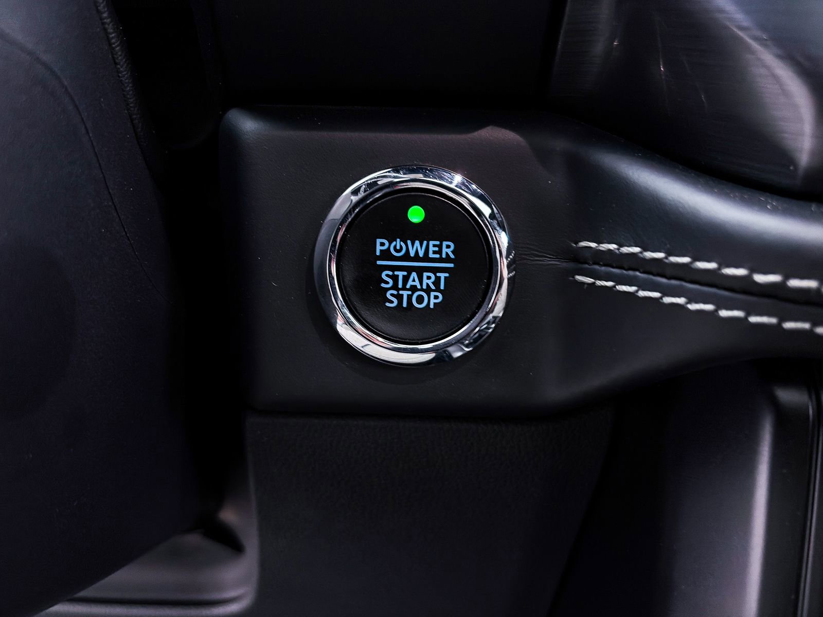 Used 2023 Ford F150 Lightning Platinum image 36