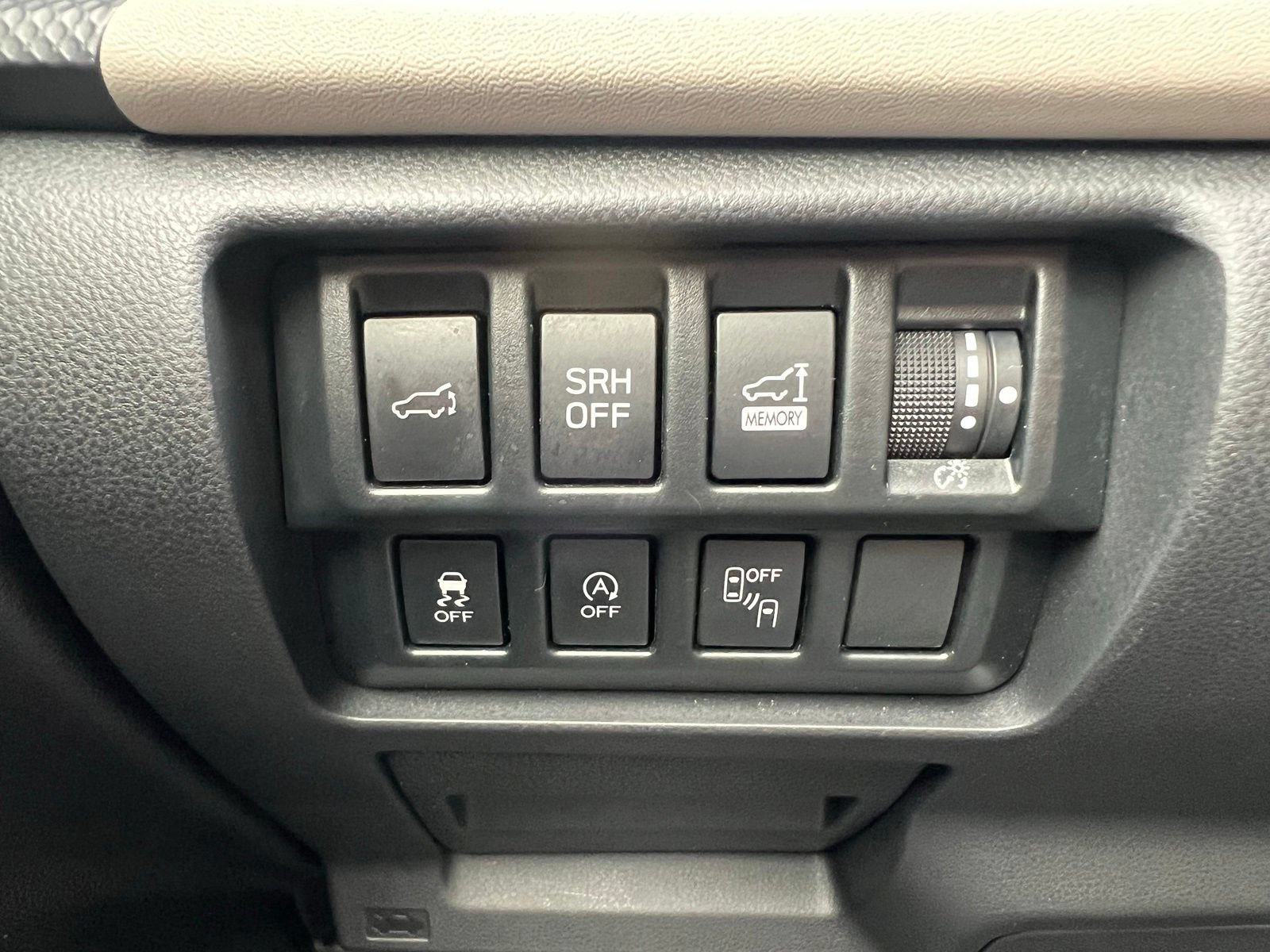 Used 2024 Subaru Forester Limited AWD/4WD image 40