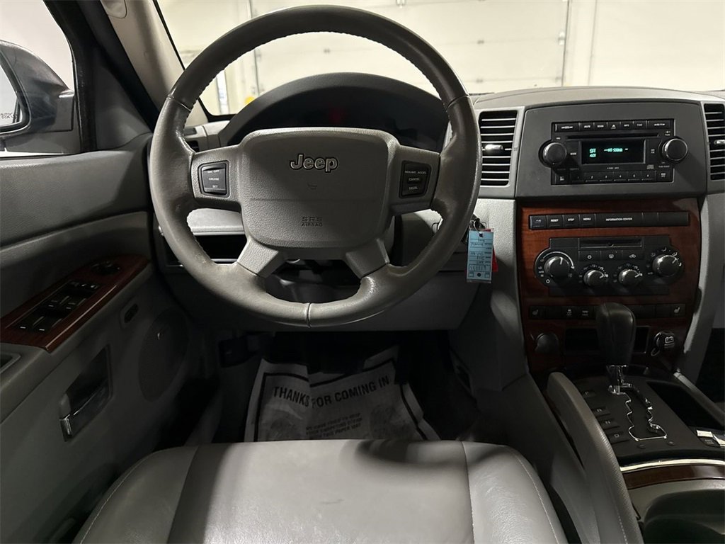 Used 2007 Jeep Grand Cherokee Limited w/ Trailer Tow Group IV image 18