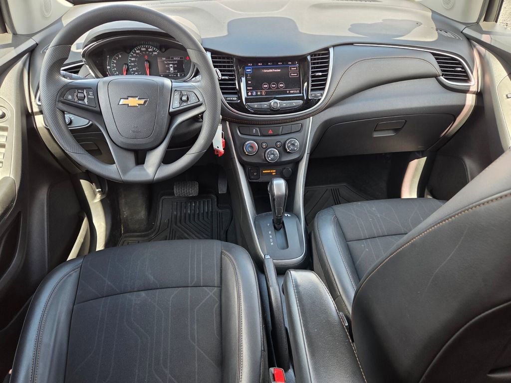 Used 2022 Chevrolet Trax LT AWD/4WD image 9
