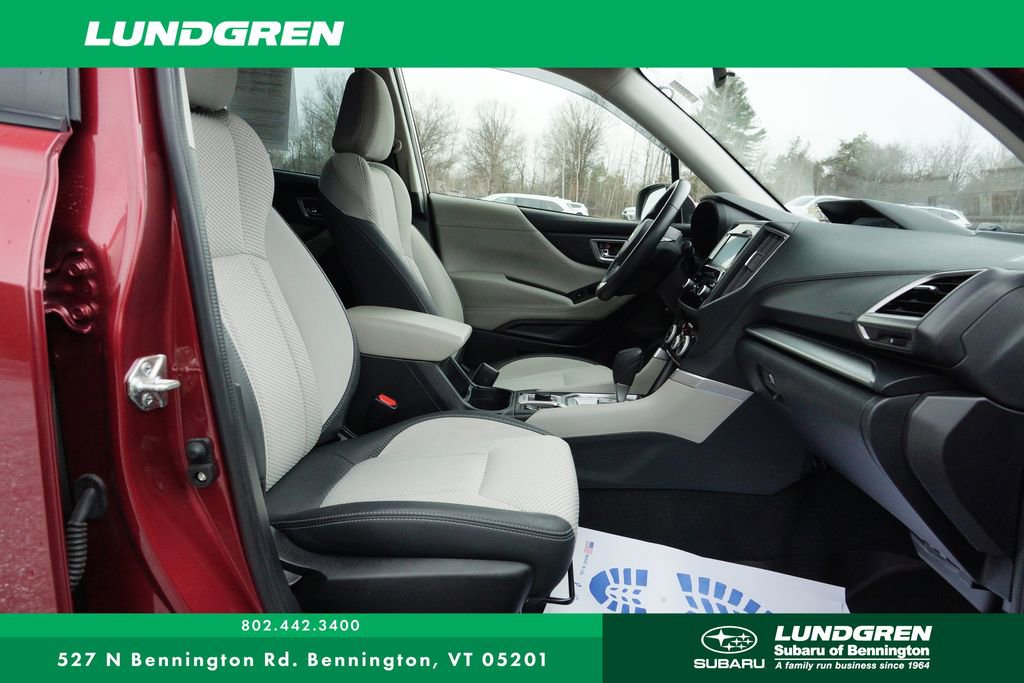 Used 2023 Subaru Forester Premium AWD/4WD image 9
