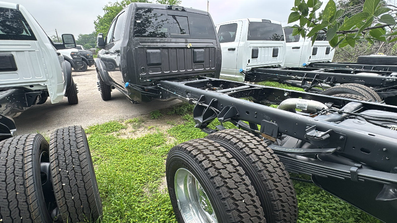 New 2026 RAM 5500 4x4 Crew Cab w/ Laramie Trim Package image 6
