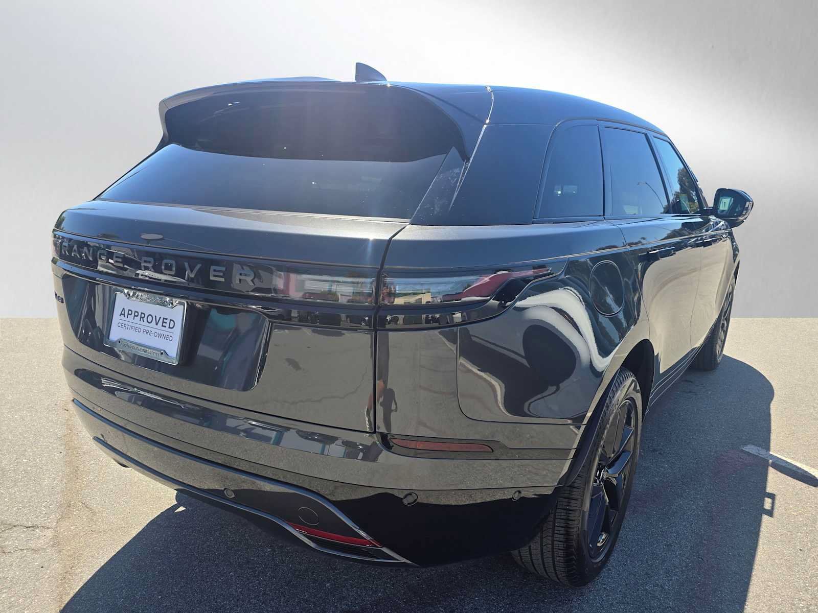 Used 2026 Land Rover Range Rover Velar Dynamic SE AWD/4WD image 5