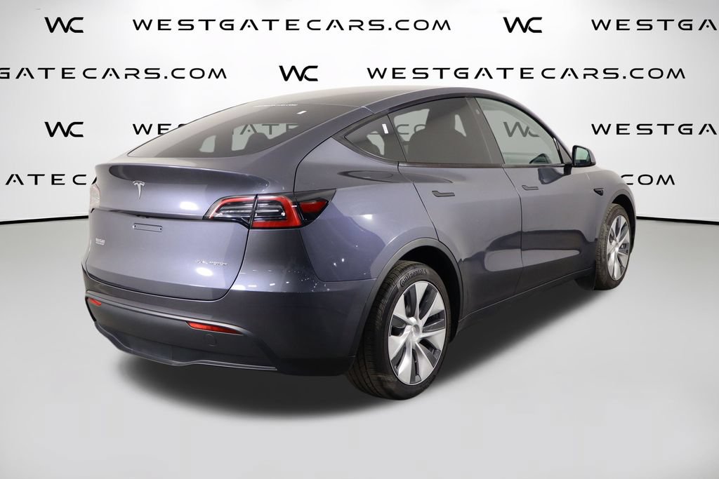 Used 2023 Tesla Model Y Long Range AWD/4WD image 45
