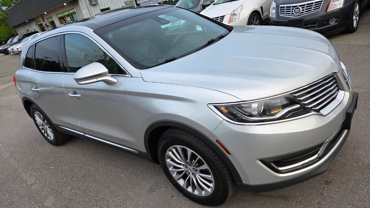 Used 2016 Lincoln MKX Select w/ Select Plus Package AWD/4WD image 18