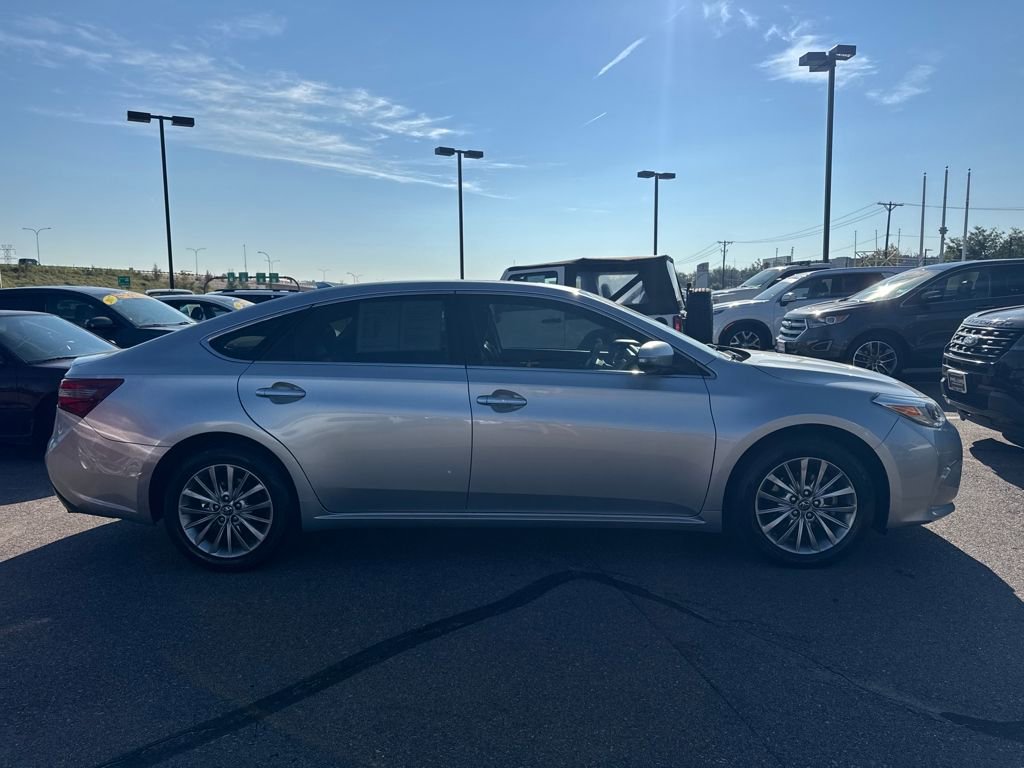 Used 2018 Toyota Avalon Limited w/ All Weather Liner Package image 7