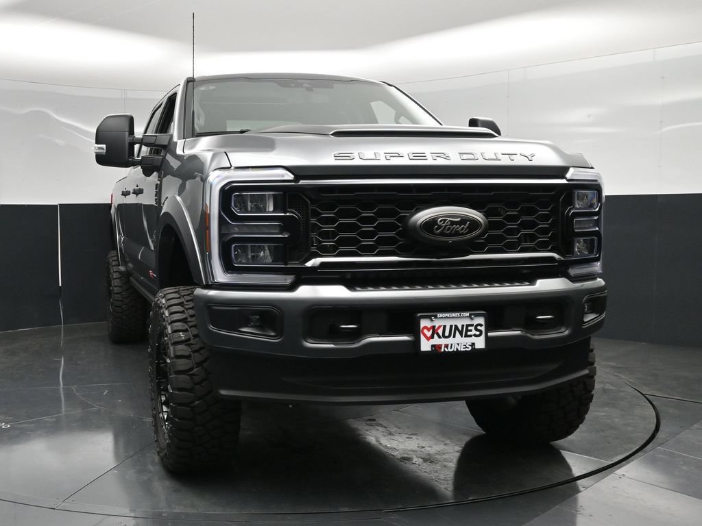 New 2026 Ford F250 XLT w/ XLT Premium Package AWD/4WD image 4