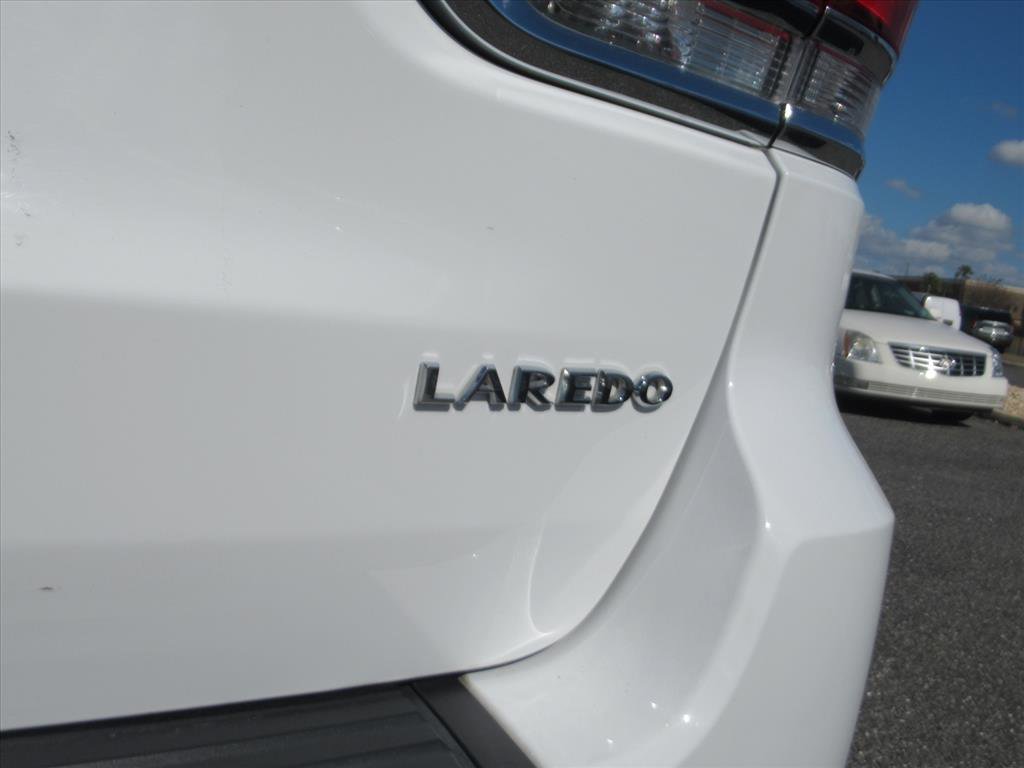 Used 2022 Jeep Grand Cherokee Laredo E image 8