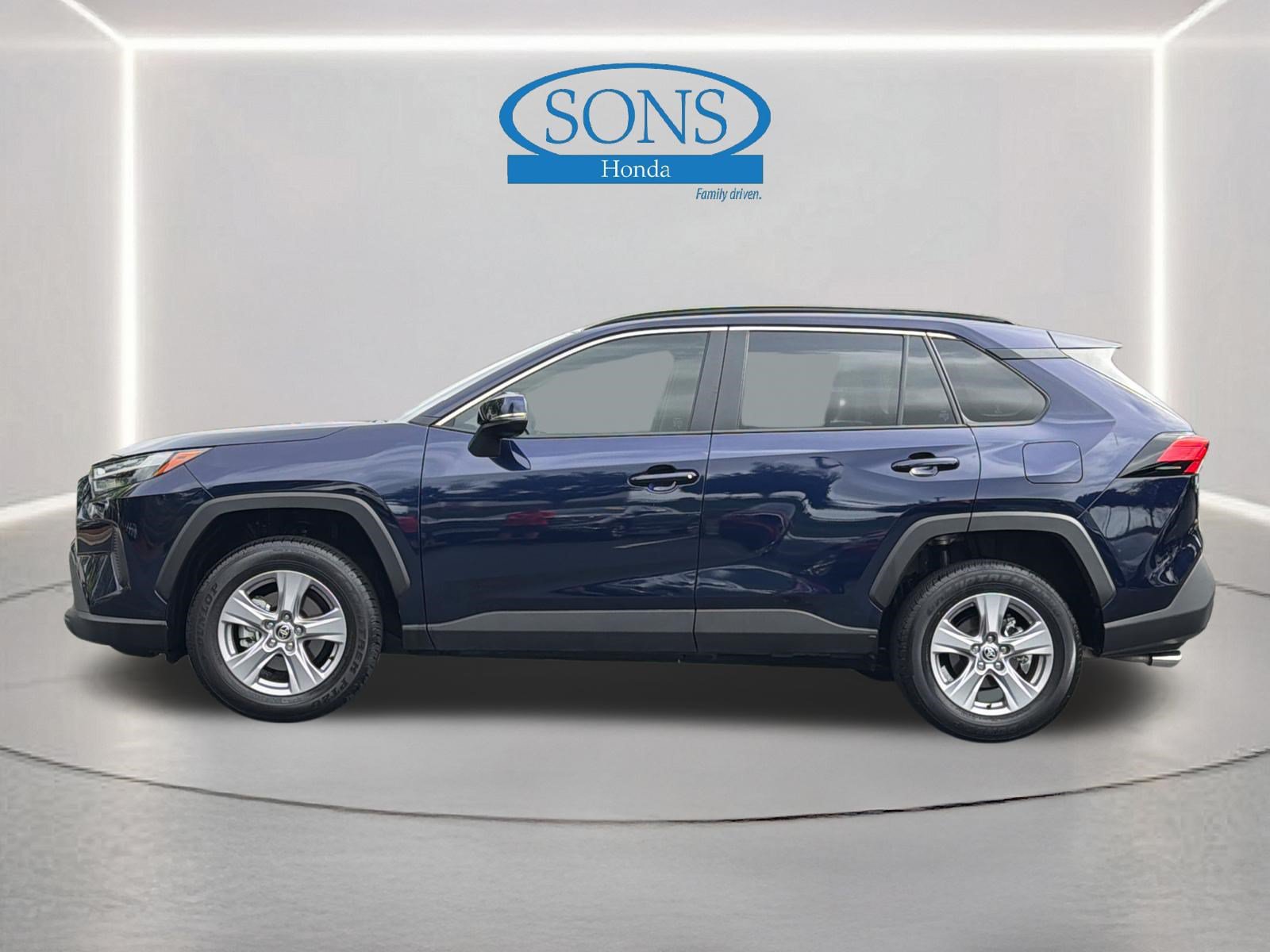 Used 2025 Toyota RAV4 XLE FWD image 22