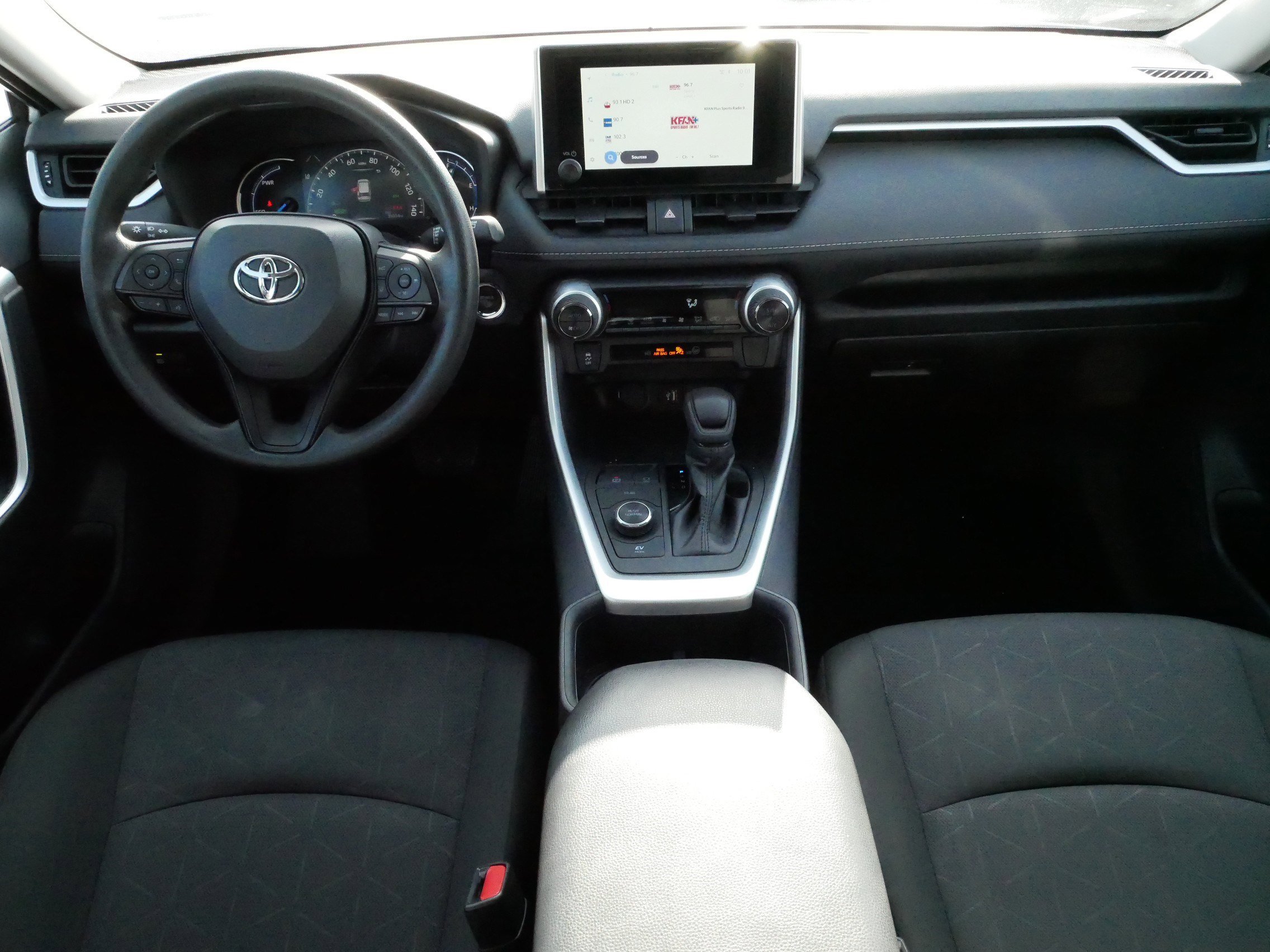 Certified 2024 Toyota RAV4 XLE image 10