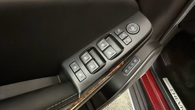 Used 2017 Chevrolet Suburban Premier AWD/4WD image 10