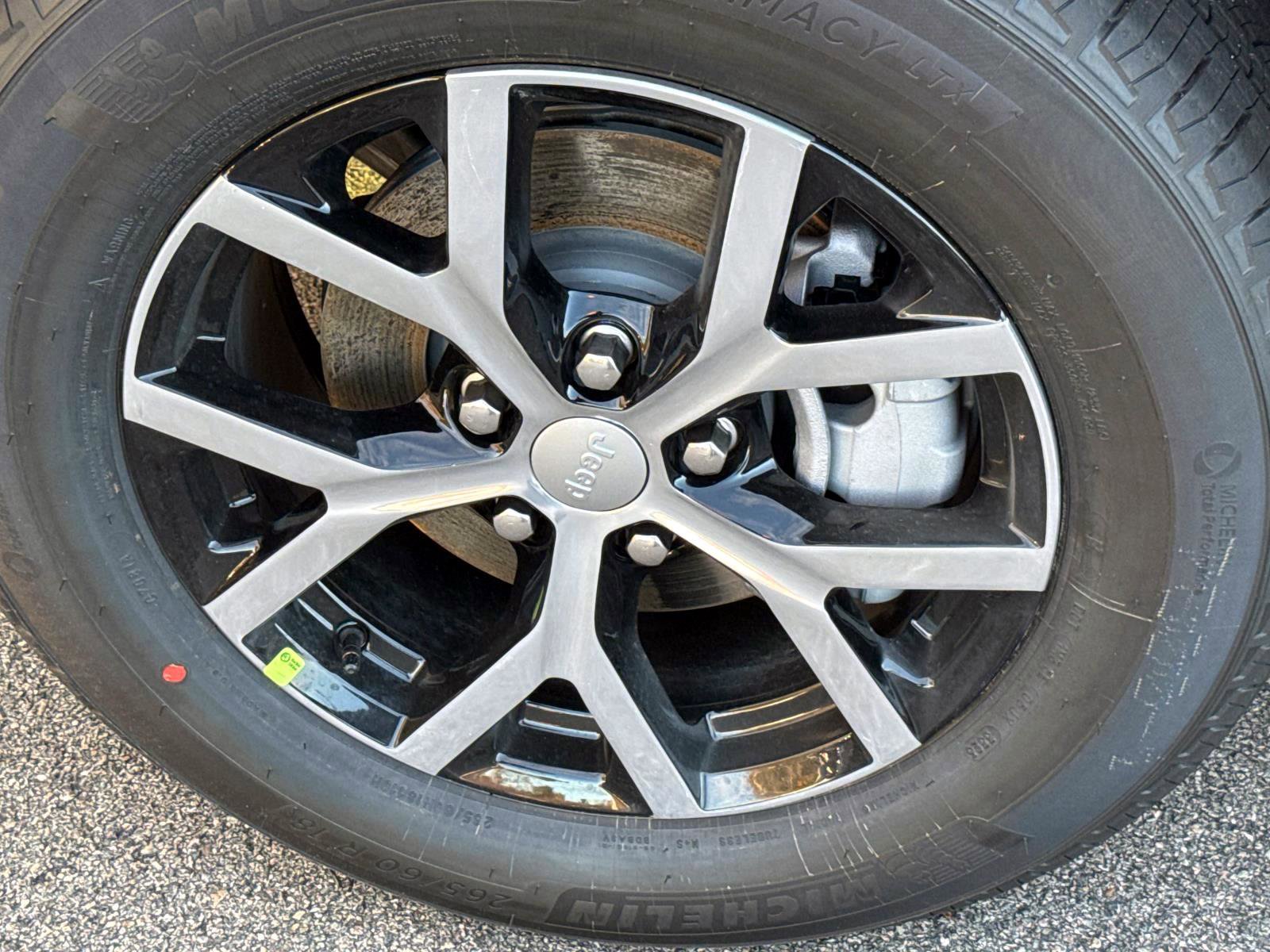 New 2025 Jeep Grand Cherokee Limited image 5