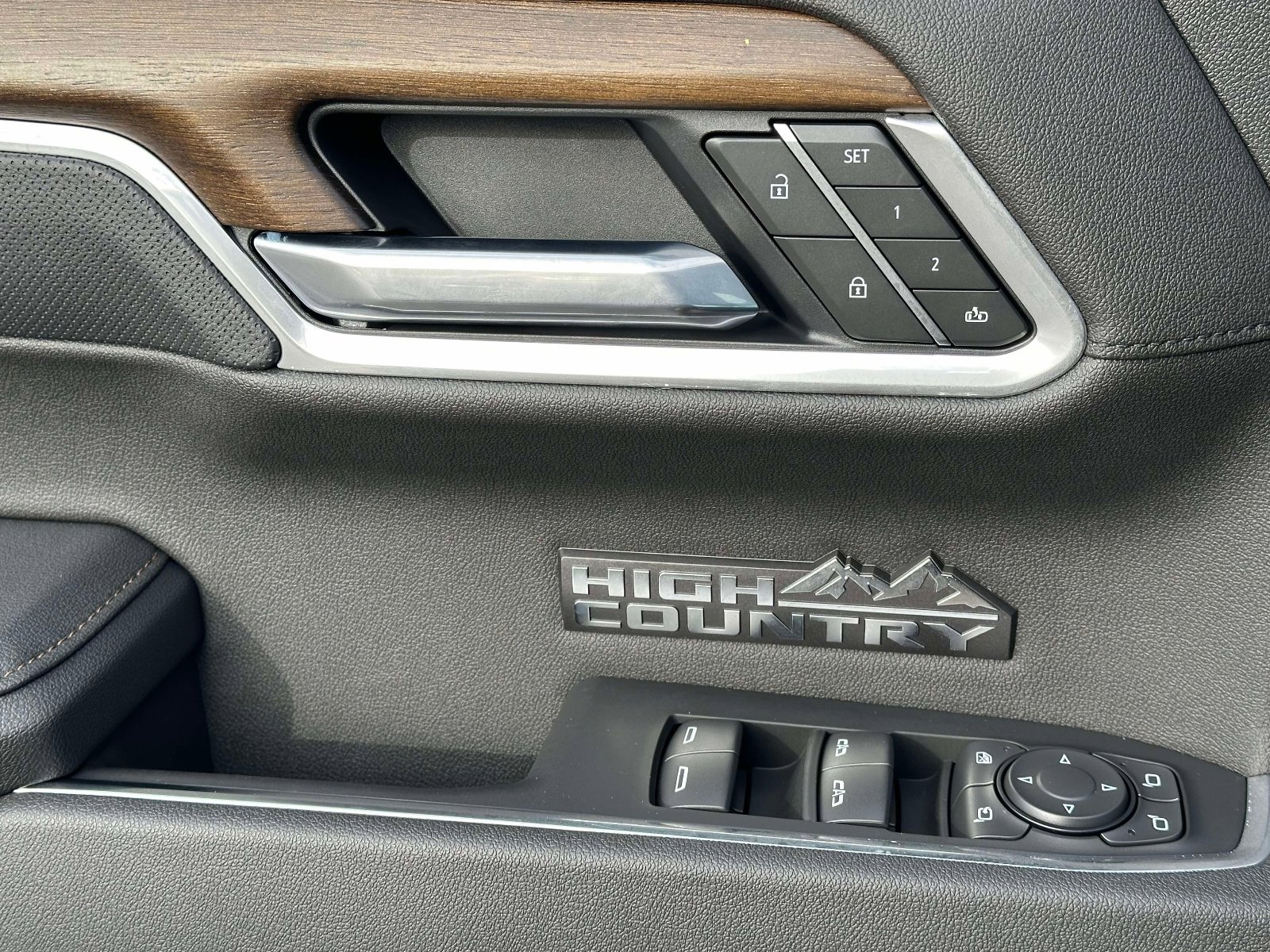 Certified 2025 Chevrolet Silverado 1500 High Country w/ Midnight Edition image 21