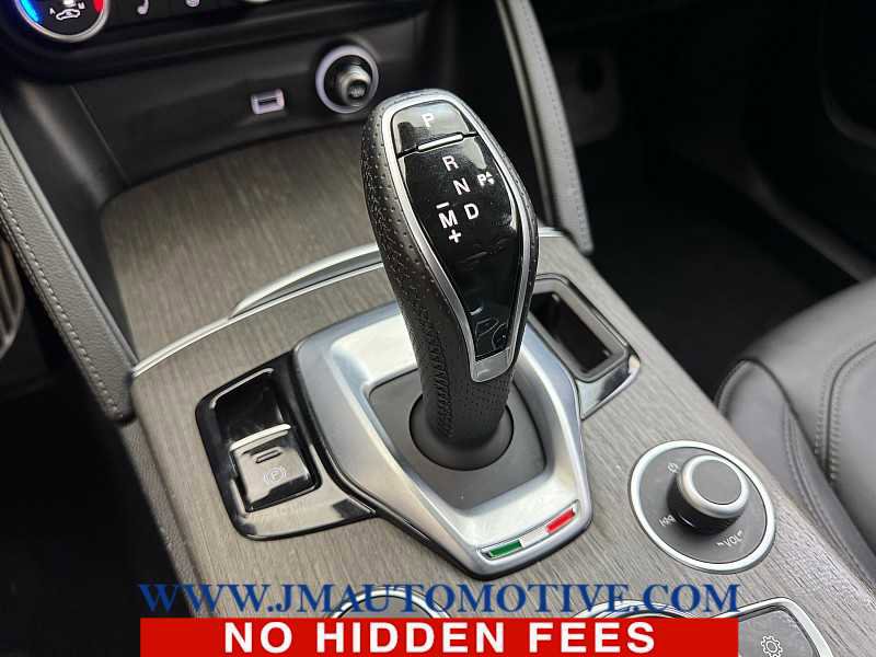 Used 2022 Alfa Romeo Stelvio Ti w/ Active Assist Plus Package image 32