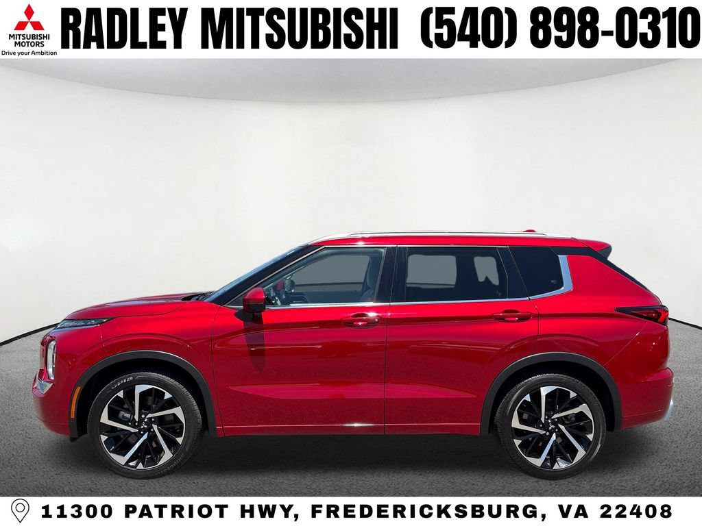 Used 2023 Mitsubishi Outlander SEL AWD/4WD image 16