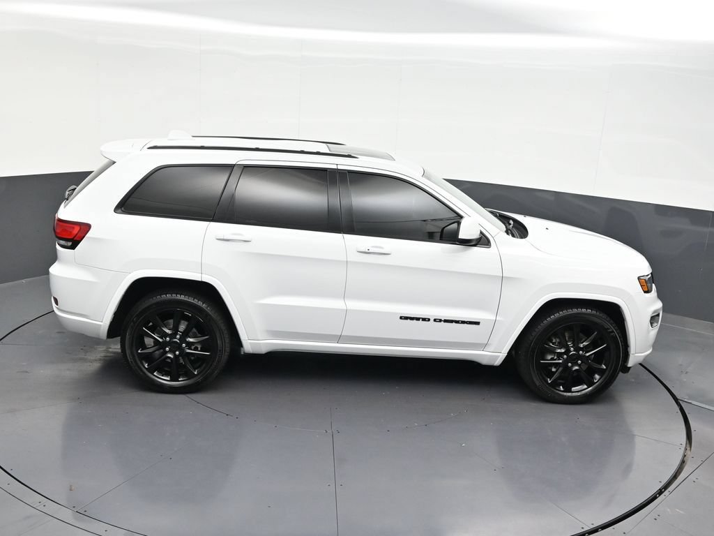 Used 2021 Jeep Grand Cherokee Laredo X RWD image 25