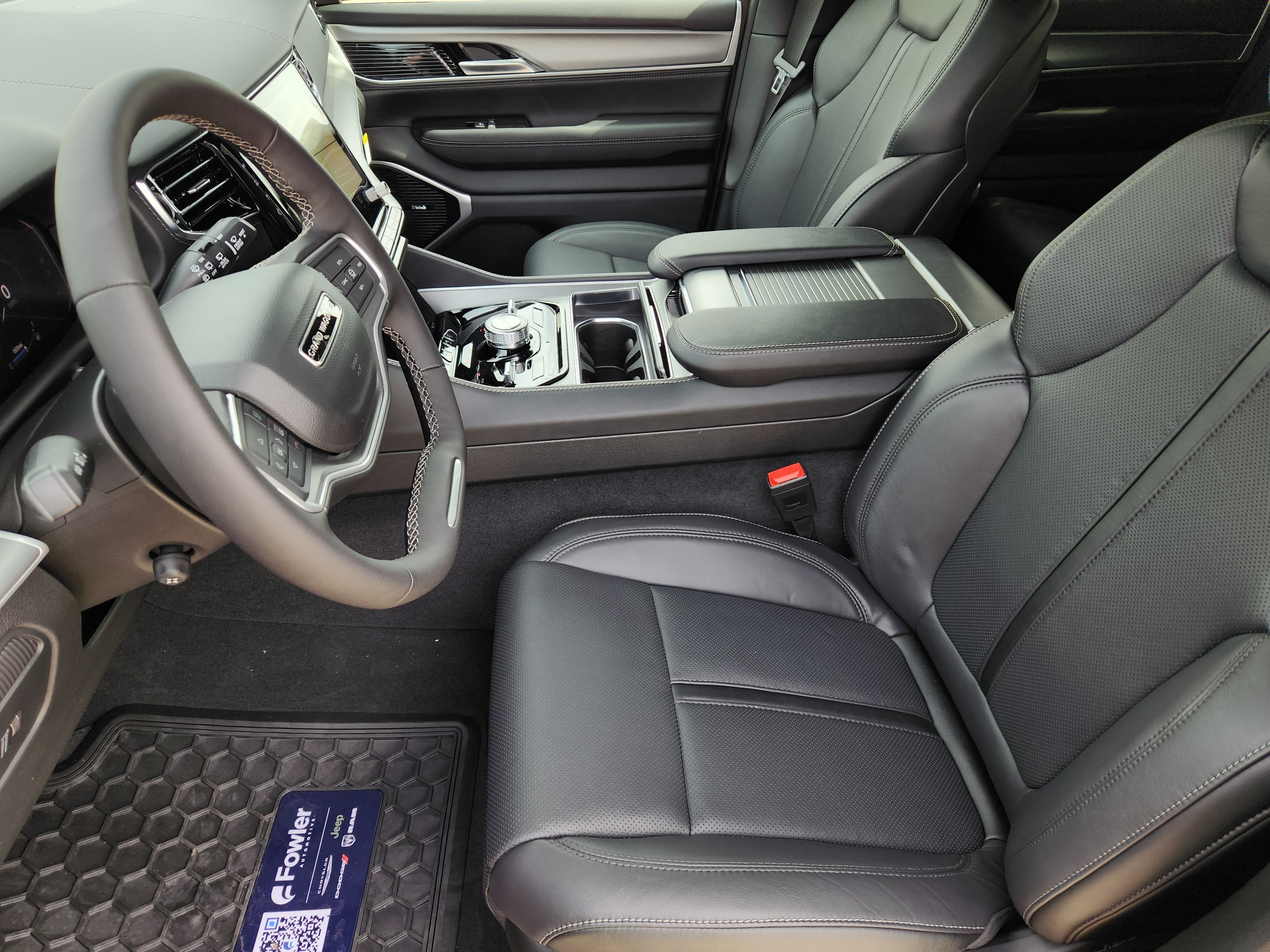 New 2026 Jeep Grand Wagoneer Limited AWD/4WD image 10