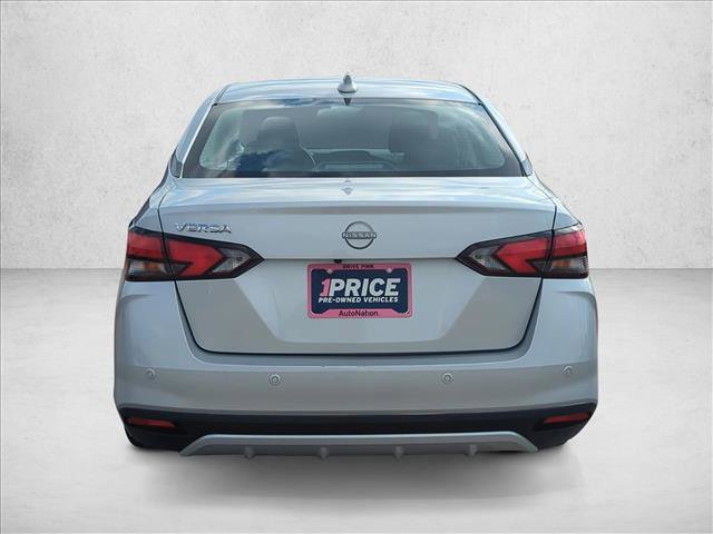Used 2025 Nissan Versa SV image 7