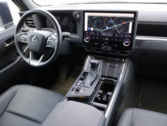 Used 2024 Lexus GX 550 w/ Accessory Package (2T) AWD/4WD image 17