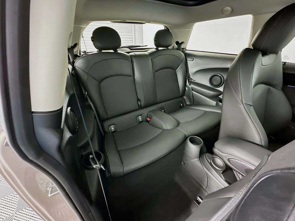 Certified 2024 MINI Cooper S image 27