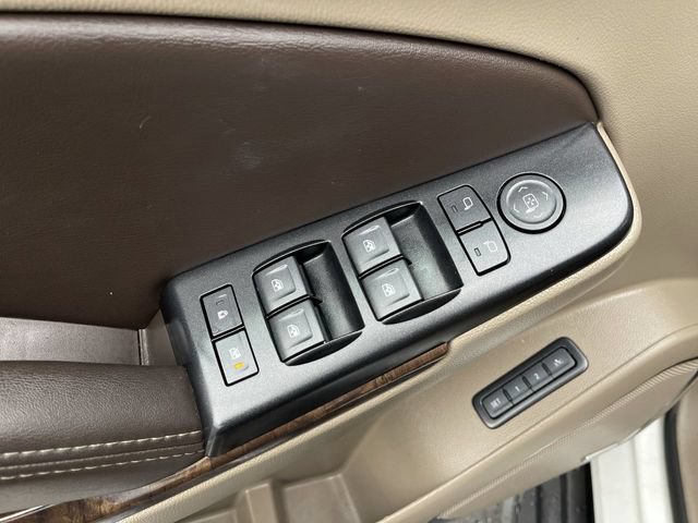 Used 2017 Chevrolet Suburban LT AWD/4WD image 22