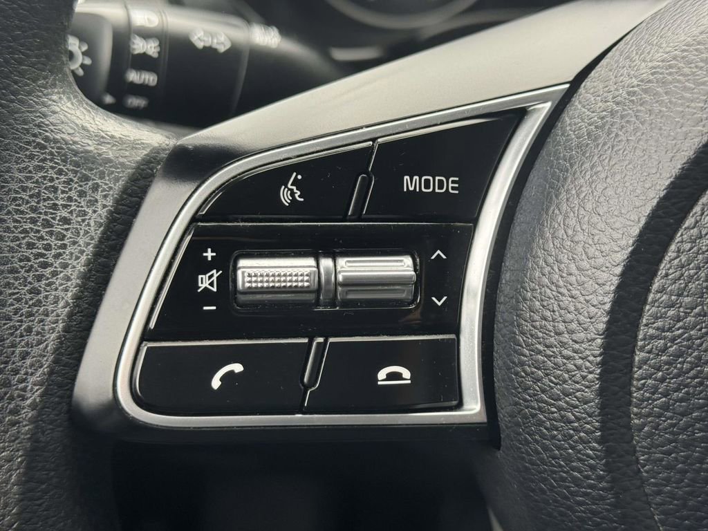 Used 2022 Kia Seltos LX image 18