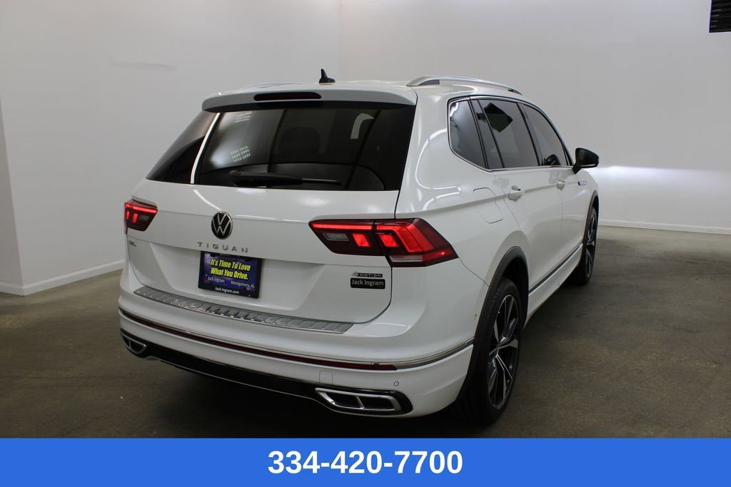 Used 2022 Volkswagen Tiguan SEL R-Line image 4