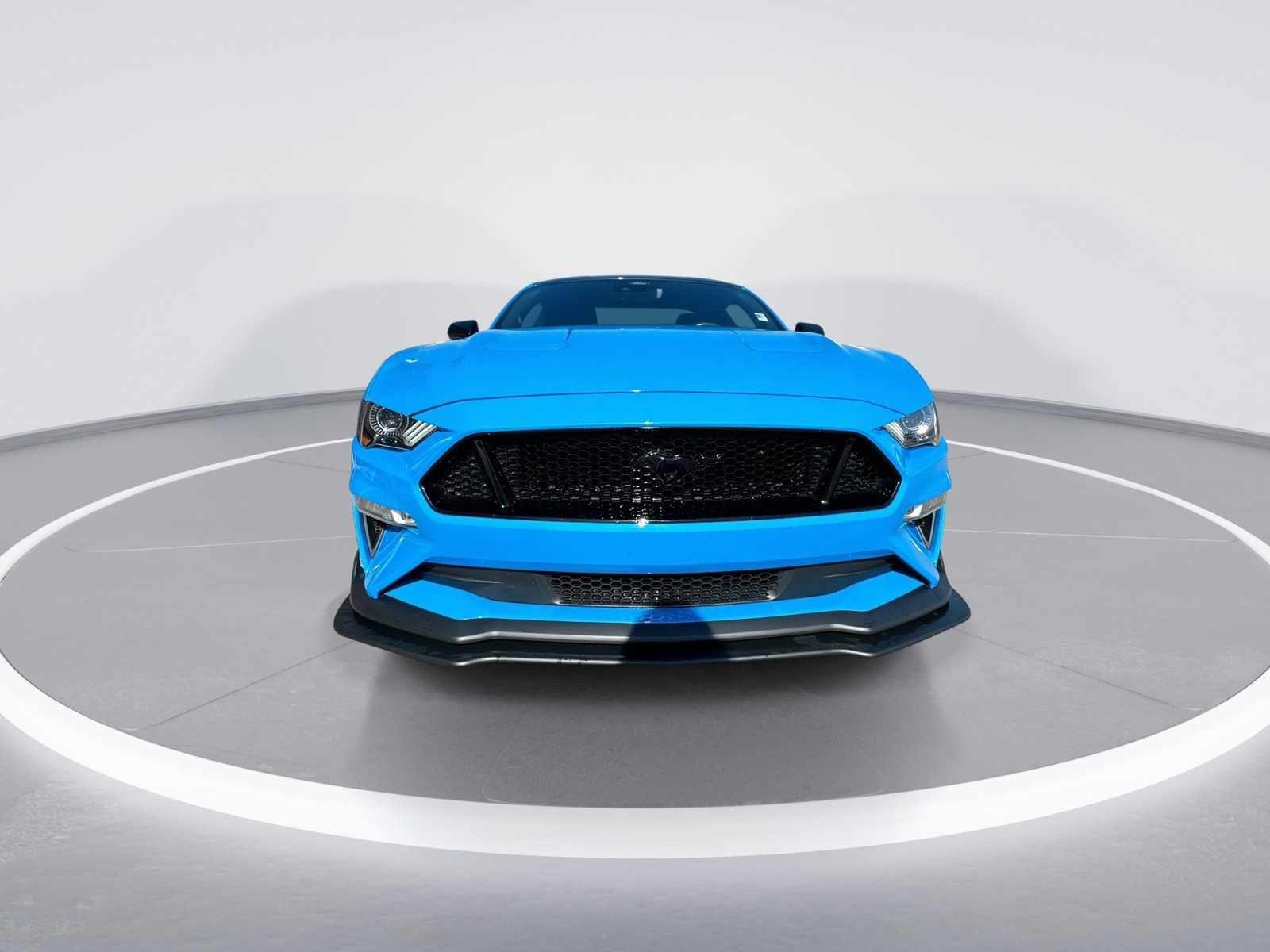 Used 2023 Ford Mustang GT Premium w/ Equipment Group 401A RWD image 3