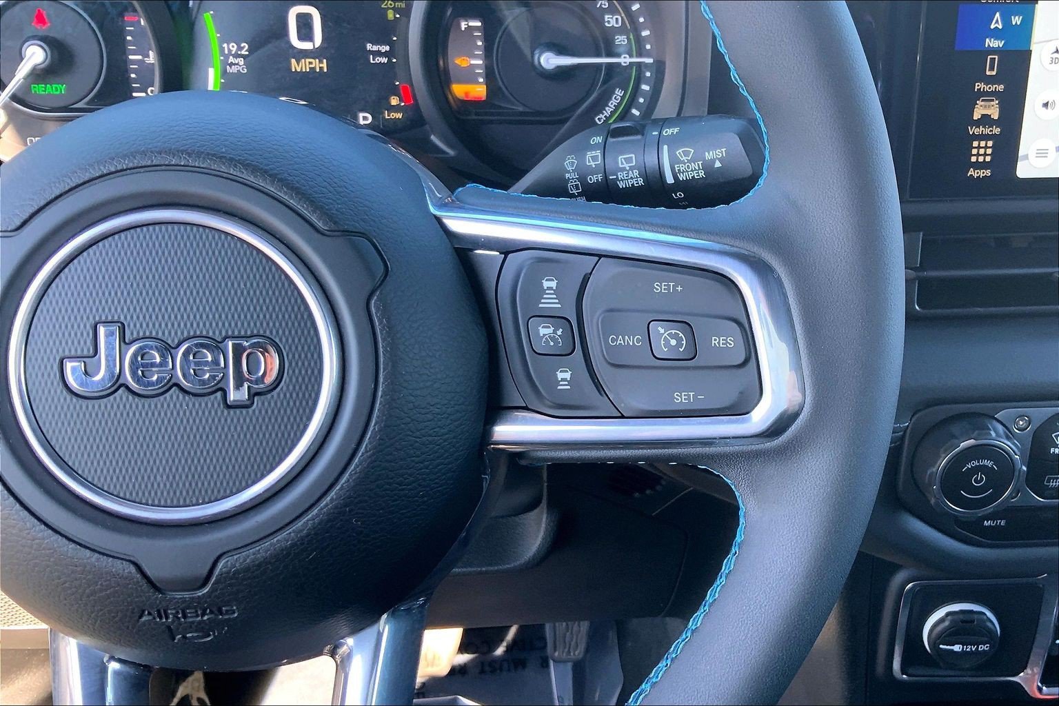 Used 2024 Jeep Wrangler High Altitude AWD/4WD image 24