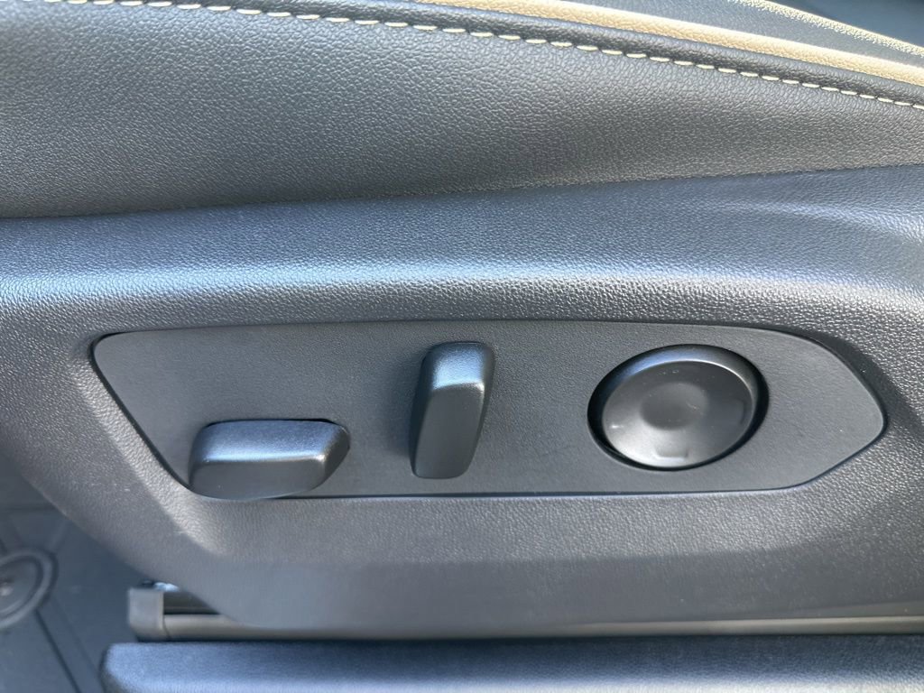 New 2026 Chevrolet Suburban Premier w/ Sun And Tow Package image 18