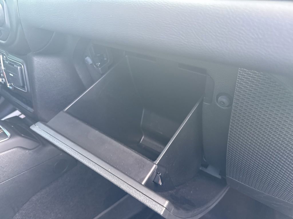 Used 2021 Jeep Wrangler Unlimited Sahara image 43