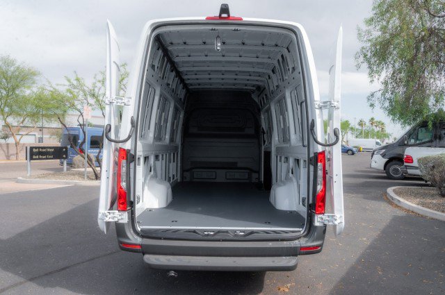 New 2025 Mercedes-Benz Sprinter 2500 image 9