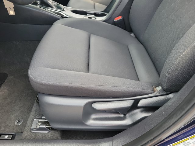 Used 2024 Toyota Corolla LE FWD image 6