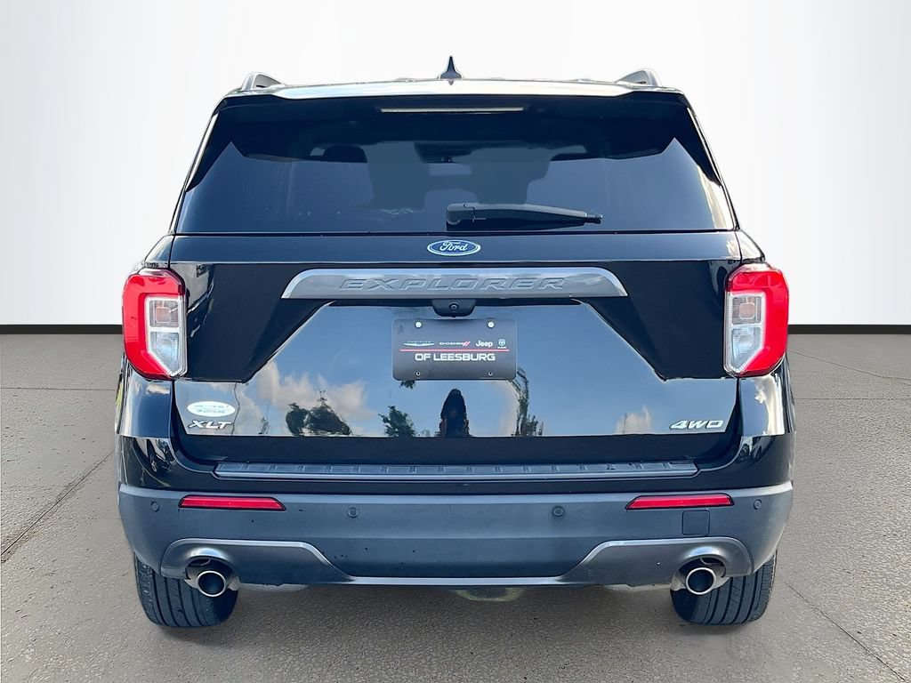 Used 2022 Ford Explorer XLT w/ Equipment Group 202A AWD/4WD image 6
