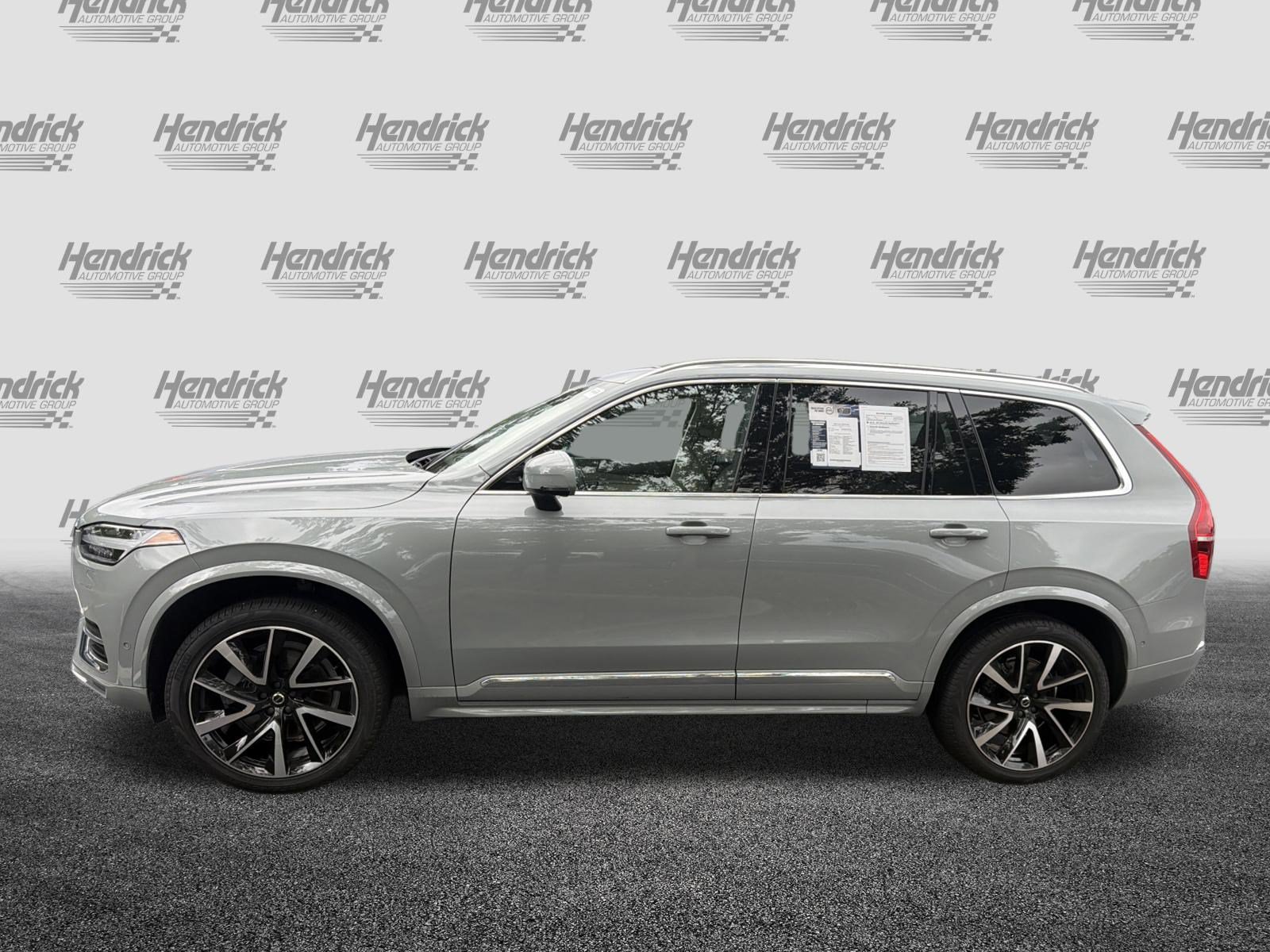 Certified 2025 Volvo XC90 B5 Plus w/ Protection Package Premier AWD/4WD image 7