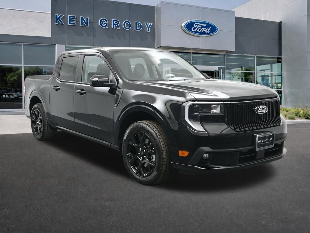 New 2025 Ford Maverick Lobo