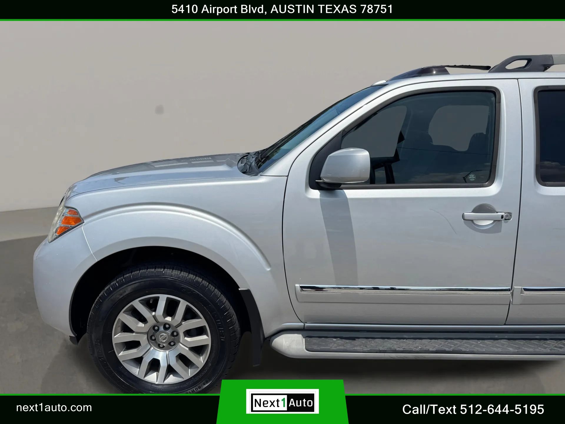 Used 2012 Nissan Pathfinder LE AWD/4WD image 12