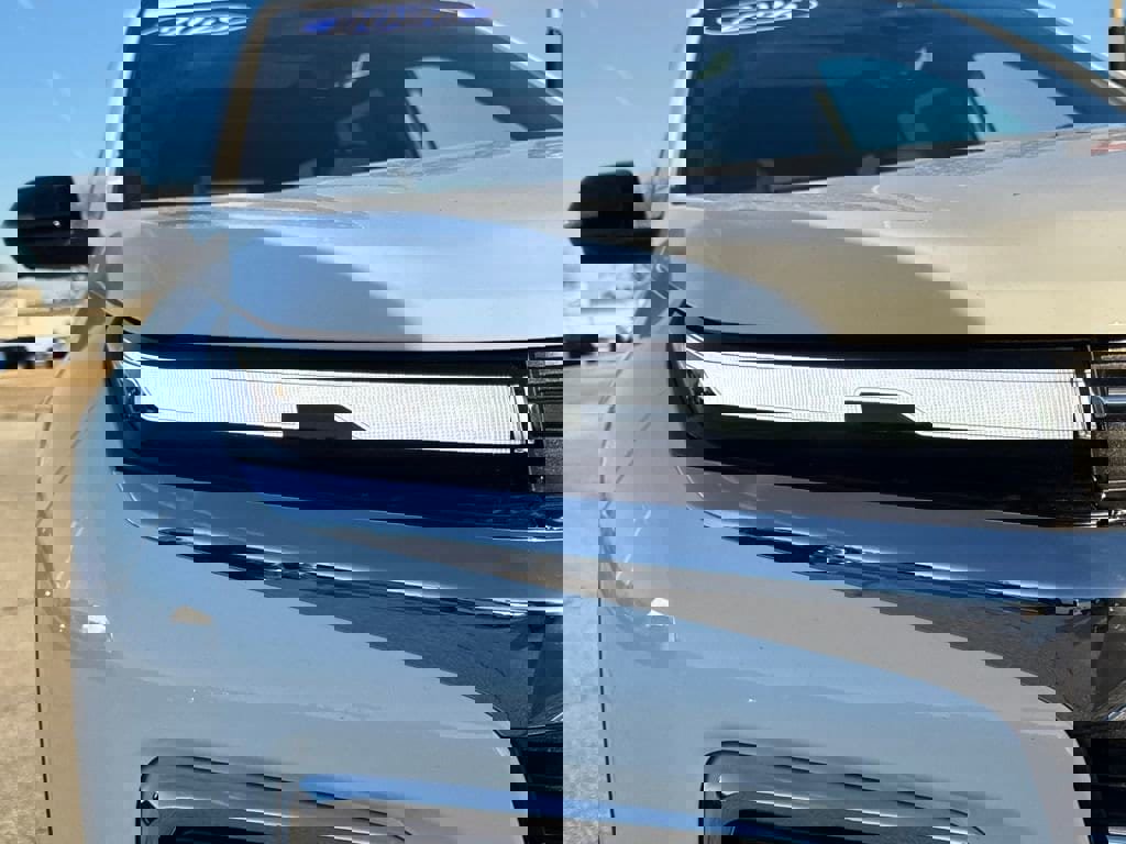 New 2026 Chevrolet Traverse LT w/ Sun and Wheel Package image 11