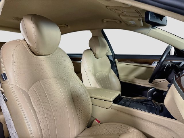 Used 2016 Hyundai Genesis 3.8 RWD image 27