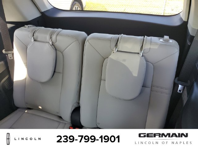 New 2026 Lincoln Aviator AWD image 20