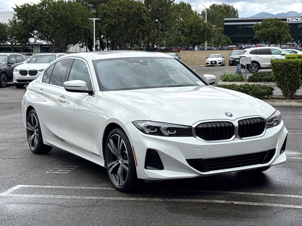 Used 2024 BMW 330i Sedan w/ Convenience Package RWD image 6