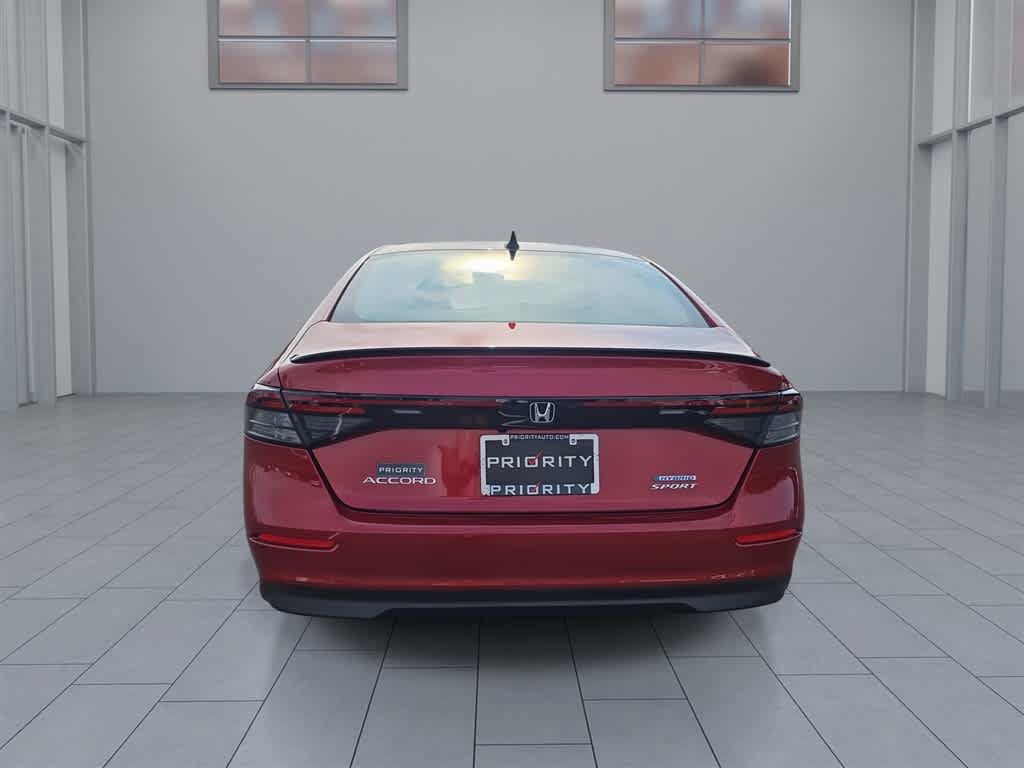 Used 2025 Honda Accord Sport image 8