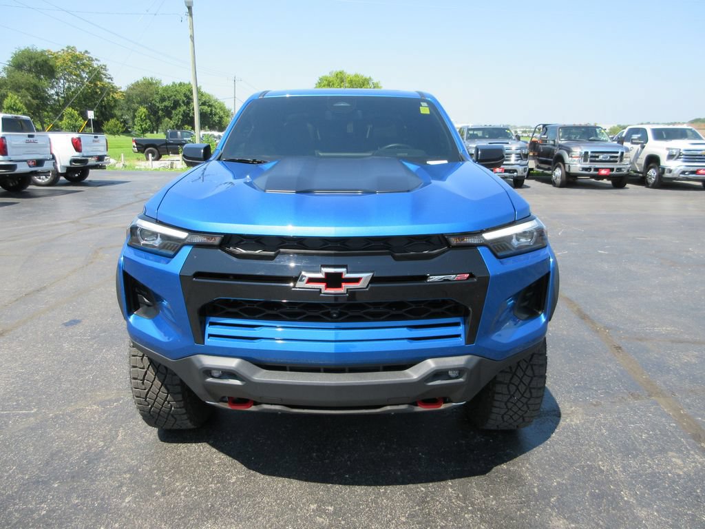Certified 2023 Chevrolet Colorado ZR2 w/ ZR2 Convenience Package III AWD/4WD image 13