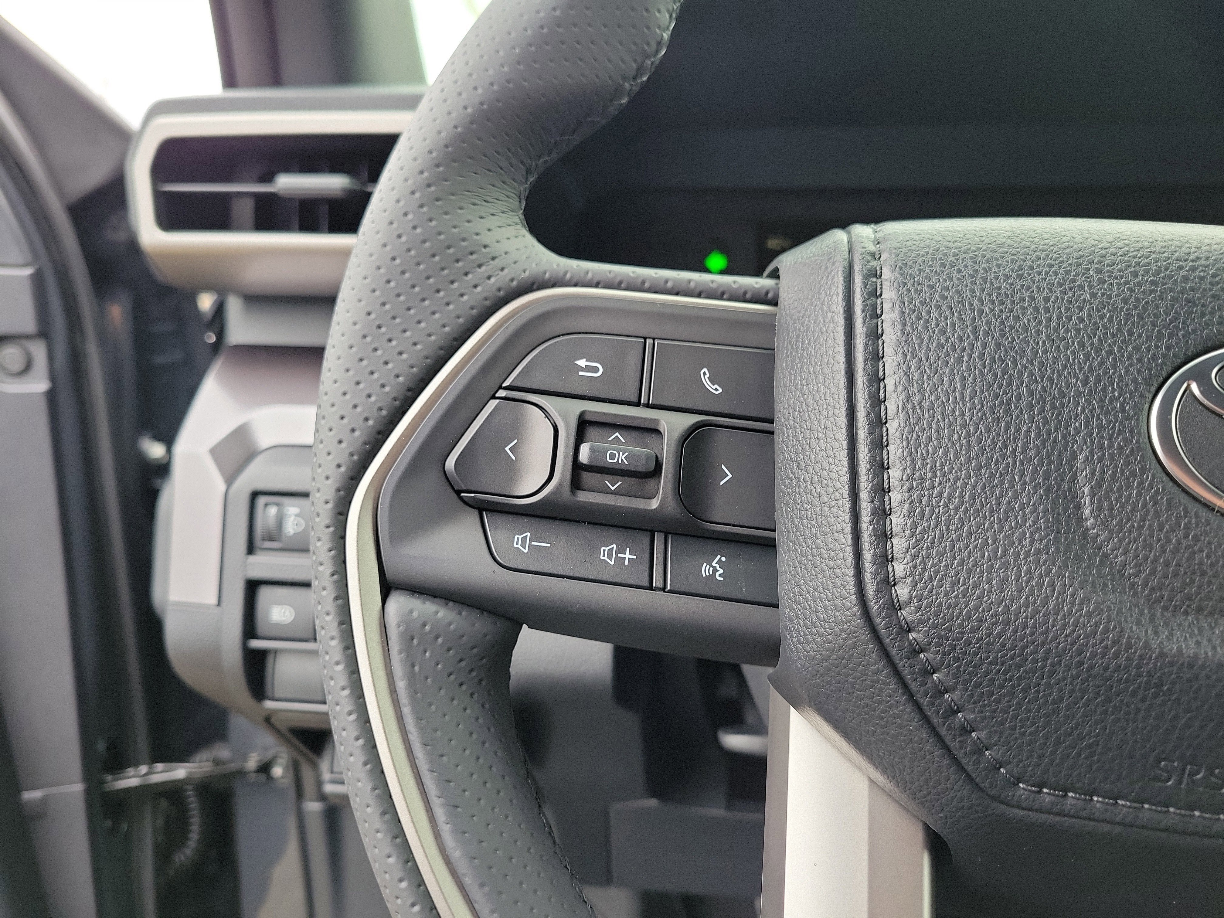 New 2025 Toyota 4Runner SR5 image 22